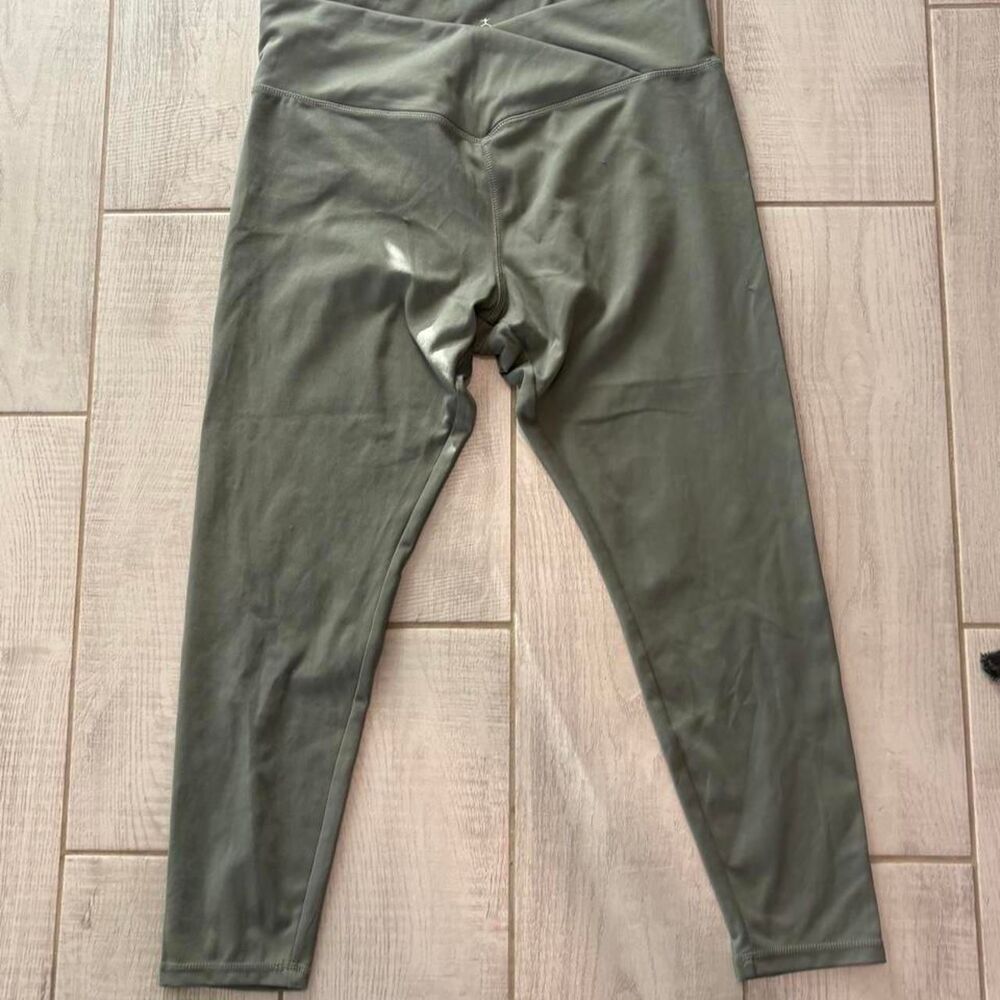 Danskin Women's Green Leggings